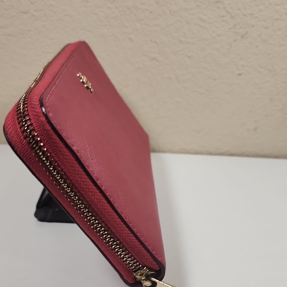 Tory Burch Rose Women's Zippy Wallet - Picture 5 of 10
